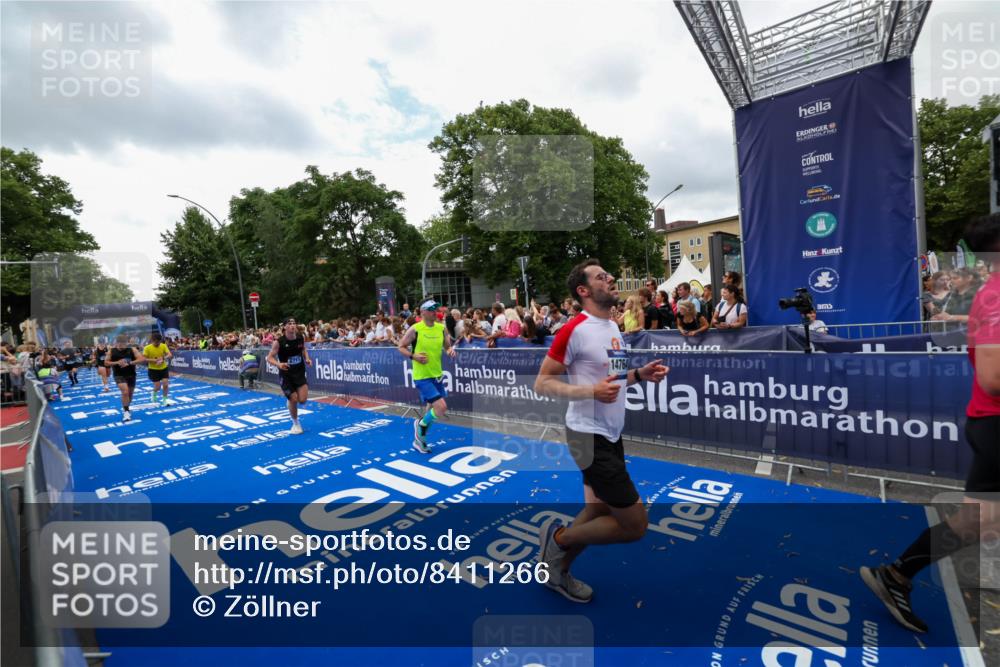 29.06.2025 - hella hamburg halbmarathon Zöllner http://msf.ph/oto/8411266 29.06.2025 10:45:47 Ziel 4854, 5047, 6071, 6290, 6711, 13975, 14374, 14764, 16617, 17332, 17674, 17835 meine-sportfotos.de