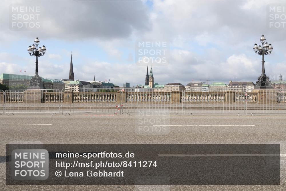 29.06.2025 - hella hamburg halbmarathon Lena Gebhardt http://msf.ph/oto/8411274 29.06.2025 08:55:27 Lombardsbrücke  meine-sportfotos.de