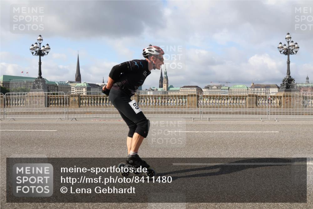 29.06.2025 - hella hamburg halbmarathon Lena Gebhardt http://msf.ph/oto/8411480 29.06.2025 08:55:27 Lombardsbrücke  meine-sportfotos.de