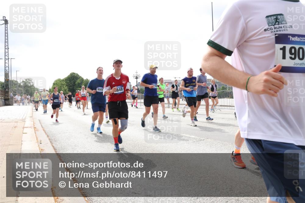 29.06.2025 - hella hamburg halbmarathon Lena Gebhardt http://msf.ph/oto/8411497 29.06.2025 10:41:51 Lombardsbrücke 16364, 8004, 848, 158, 450, 190, 1039, 1314, 1509, 1536, 1542, 1623, 1648, 1712, 1752, 2145, 2153, 2258, 2523, 2974, 3276, 3326, 3344, 3459, 3460, 3568, 3623, 4329, 4415, 4541, 4610, 4735, 4736, 4787, 5432, 5671, 5942, 6136, 6137, 6153, 6320, 6430, 6436, 6450, 6618, 6793, 6837, 6846, 6894, 7022, 7023, 7477, 7955, 7968, 8004, 8162, 8163, 8300, 8301, 8443, 8848, 8897, 8908, 9008, 9223, 9467, 9588, 10027, 10348, 10483, 10623, 11011, 11166 meine-sportfotos.de