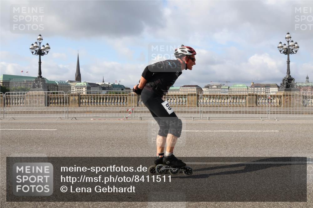 29.06.2025 - hella hamburg halbmarathon Lena Gebhardt http://msf.ph/oto/8411511 29.06.2025 08:55:27 Lombardsbrücke  meine-sportfotos.de