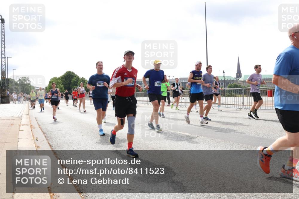 29.06.2025 - hella hamburg halbmarathon Lena Gebhardt http://msf.ph/oto/8411523 29.06.2025 10:41:51 Lombardsbrücke 16364, 8004, 17158, 1039, 1314, 1509, 1536, 1542, 1623, 1648, 1712, 1752, 2145, 2153, 2258, 2523, 2974, 3276, 3326, 3344, 3459, 3460, 3568, 3623, 4329, 4415, 4541, 4610, 4735, 4736, 4787, 5432, 5671, 5942, 6136, 6137, 6153, 6320, 6430, 6436, 6450, 6618, 6793, 6837, 6846, 6894, 7022, 7023, 7477, 7955, 7968, 8004, 8162, 8163, 8300, 8301, 8443, 8848, 8897, 8908, 9008, 9223, 9467, 9588, 10027, 10348, 10483, 10623, 11011, 11166 meine-sportfotos.de