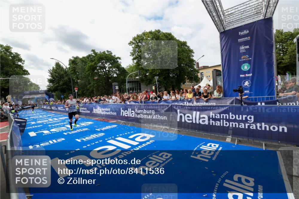 29.06.2025 - hella hamburg halbmarathon Zöllner http://msf.ph/oto/8411536 29.06.2025 10:22:14 Ziel 10650, 18693 meine-sportfotos.de