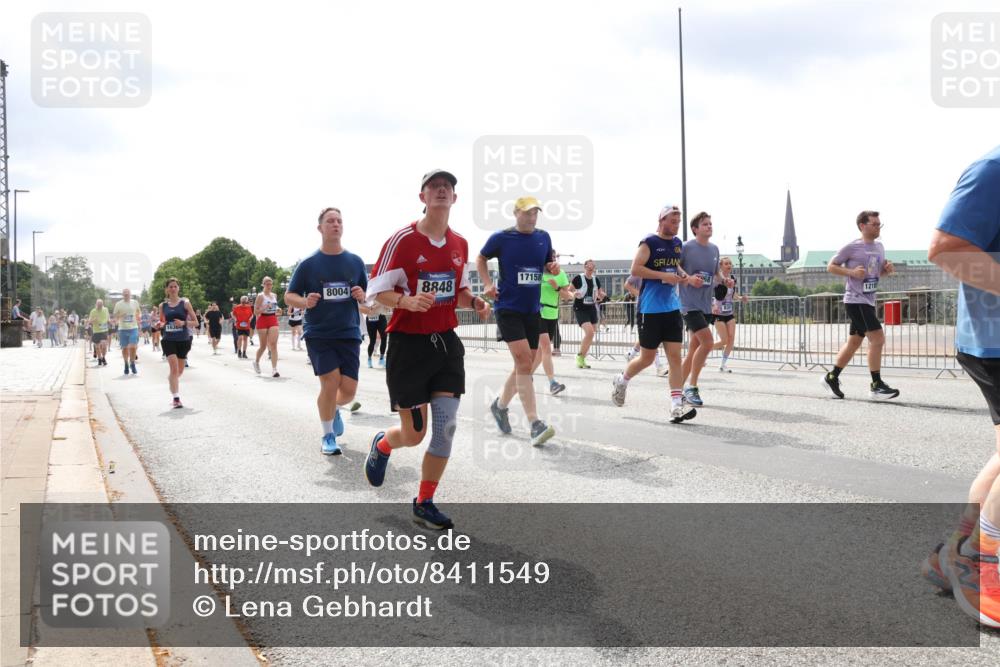 29.06.2025 - hella hamburg halbmarathon Lena Gebhardt http://msf.ph/oto/8411549 29.06.2025 10:41:51 Lombardsbrücke 1636, 17158, 8004, 8848, 1039, 1314, 1509, 1536, 1542, 1623, 1648, 1712, 1752, 2145, 2153, 2258, 2523, 2974, 3276, 3326, 3344, 3459, 3460, 3568, 3623, 4329, 4415, 4541, 4610, 4735, 4736, 4787, 5432, 5671, 5942, 6136, 6137, 6153, 6320, 6430, 6436, 6450, 6618, 6793, 6837, 6846, 6894, 7022, 7023, 7477, 7955, 7968, 8004, 8162, 8163, 8300, 8301, 8443, 8848, 8897, 8908, 9008, 9223, 9467, 9588, 10027, 10348, 10483, 10623, 11011, 11166 meine-sportfotos.de
