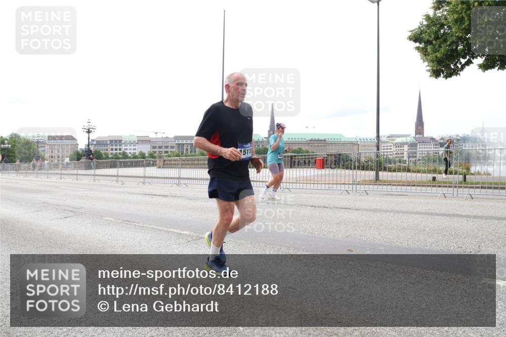 29.06.2025 - hella hamburg halbmarathon Lena Gebhardt http://msf.ph/oto/8412188 29.06.2025 10:25:34 Lombardsbrücke 1511, 1093, 1305, 1479, 1481, 1627, 2000, 2278, 3343, 3765, 3920, 3961, 3963, 4378, 4797, 5028, 5564, 5814, 6869, 8083, 8881, 8962, 9811, 9927, 10104, 10845, 10846, 11157, 11662, 11699, 11921, 12074, 12505, 13510, 13653, 13842, 14086, 14936, 15016, 15119, 15283, 15679, 16289, 16354, 16381, 16421, 16422, 16927 meine-sportfotos.de