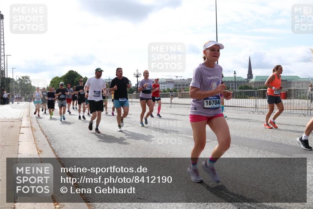 29.06.2025 - hella hamburg halbmarathon Lena Gebhardt http://msf.ph/oto/8412190 29.06.2025 10:17:13 Lombardsbrücke 12043, 16447, 2908, 16704, 113, 1083, 1117, 1137, 1240, 1298, 1331, 1348, 1356, 1403, 1477, 1553, 1602, 2225, 2305, 2860, 2908, 3088, 3210, 3450, 3464, 3466, 3622, 3802, 3803, 4194, 4852, 5023, 5390, 5929, 5930, 5995, 6126, 6128, 6328, 6520, 6522, 6742, 6941, 6948, 7011, 7114, 7115, 7257, 7291, 7345, 7360, 7376, 7410, 7445, 7566, 7647, 7844, 7924, 7928, 7945, 8210, 8253, 8263, 8309, 8351, 8433, 8513, 8558, 8619, 8895, 8983, 9091, 9152, 9208, 9259, 9492 meine-sportfotos.de