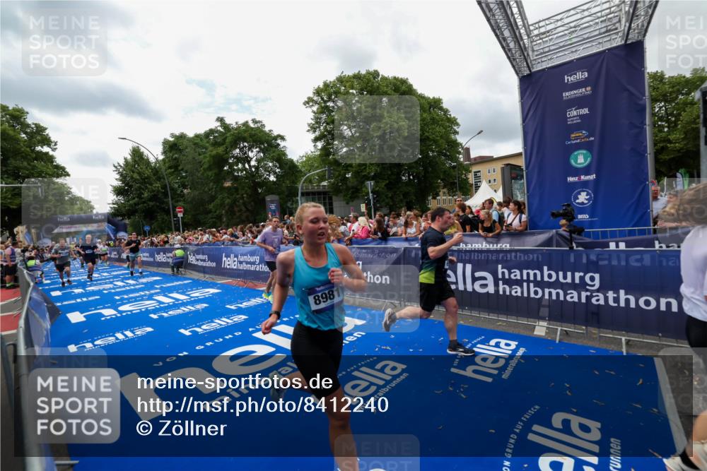 29.06.2025 - hella hamburg halbmarathon Zöllner http://msf.ph/oto/8412240 29.06.2025 10:46:34 Ziel 4237, 4497, 5459, 6978, 8482, 8981, 9232, 9386, 9529, 9786, 12891, 13525, 14228, 14482, 15157, 15206, 17281, 17461, 18882, 19209 meine-sportfotos.de