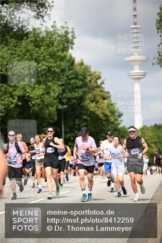 29.06.2025 - hella hamburg halbmarathon Dr. Thomas Lammeyer http://msf.ph/oto/8412259 29.06.2025 10:43:19 Kennedybrücke 1451, 1856, 1883, 2092, 2486, 2524, 2534, 2660, 3216, 3307, 3726, 4028, 4155, 4410, 4603, 4964, 5617, 5684, 5735, 6112, 7341, 7350, 7589, 7815, 10604, 10696, 11059, 11129, 11313 meine-sportfotos.de