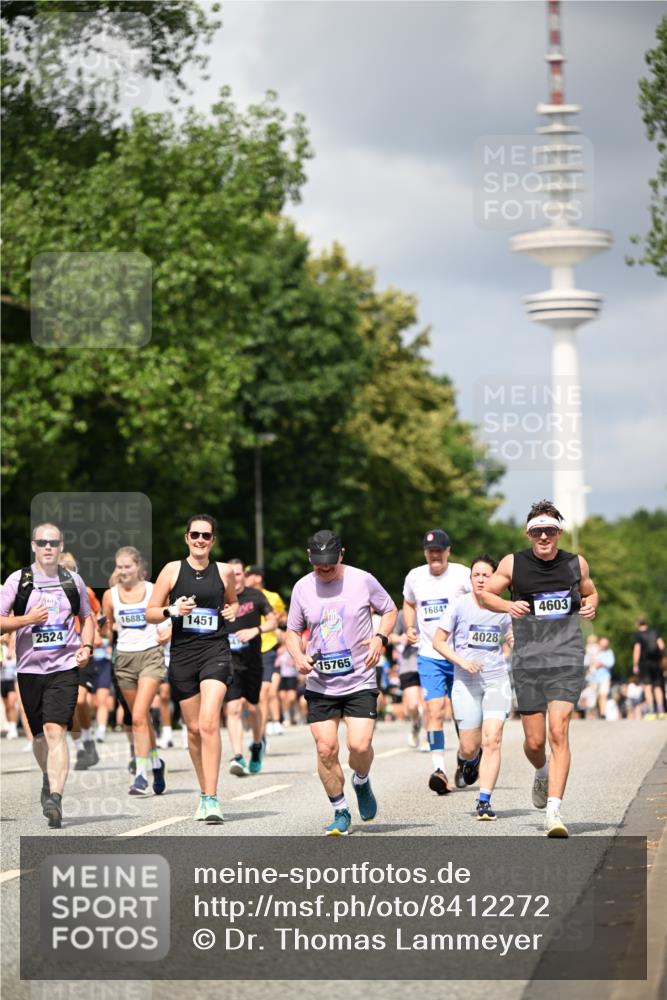 29.06.2025 - hella hamburg halbmarathon Dr. Thomas Lammeyer http://msf.ph/oto/8412272 29.06.2025 10:43:20 Kennedybrücke 1451, 1856, 1883, 2092, 2498, 2524, 2534, 2660, 3216, 3307, 3726, 4028, 4410, 4603, 4964, 5617, 5684, 5735, 6112, 7341, 7350, 7589, 7815, 10315, 10604, 10696, 11059, 11129, 11313 meine-sportfotos.de
