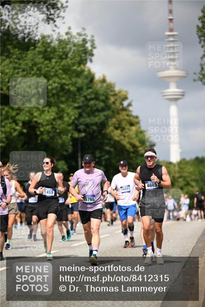 29.06.2025 - hella hamburg halbmarathon Dr. Thomas Lammeyer http://msf.ph/oto/8412315 29.06.2025 10:43:21 Kennedybrücke 1451, 1856, 1883, 2092, 2498, 2524, 2534, 2660, 3216, 3307, 3726, 4028, 4410, 4603, 4964, 5617, 5684, 5735, 6112, 7341, 7350, 7589, 7815, 10315, 10604, 10696, 11059, 11129, 11313 meine-sportfotos.de