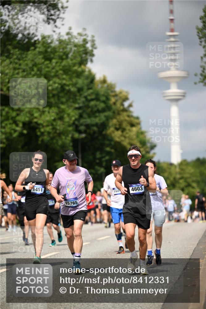 29.06.2025 - hella hamburg halbmarathon Dr. Thomas Lammeyer http://msf.ph/oto/8412331 29.06.2025 10:43:21 Kennedybrücke 1451, 1856, 1883, 2092, 2498, 2524, 2534, 2660, 3216, 3307, 3726, 4028, 4410, 4603, 4964, 5617, 5684, 5735, 6112, 7341, 7350, 7589, 7815, 10315, 10604, 10696, 11059, 11129, 11313 meine-sportfotos.de