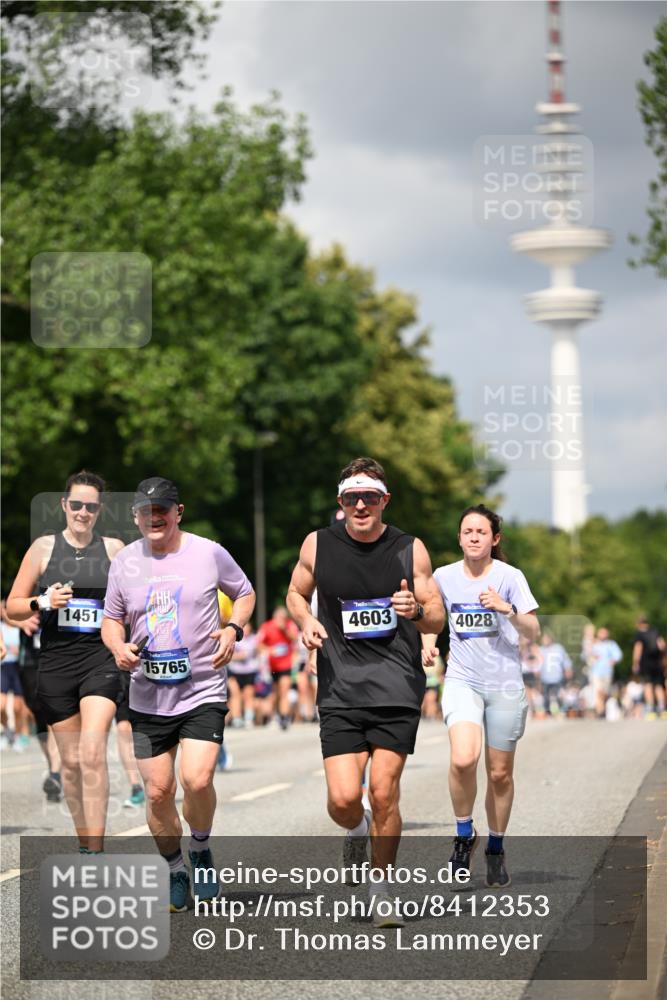29.06.2025 - hella hamburg halbmarathon Dr. Thomas Lammeyer http://msf.ph/oto/8412353 29.06.2025 10:43:22 Kennedybrücke 1451, 1856, 1883, 2092, 2498, 2524, 2534, 2660, 3216, 3307, 3726, 4028, 4410, 4603, 4964, 5617, 5684, 5735, 6112, 7263, 7341, 7350, 7589, 7815, 8783, 10315, 10604, 10696, 11059, 11129, 11313 meine-sportfotos.de