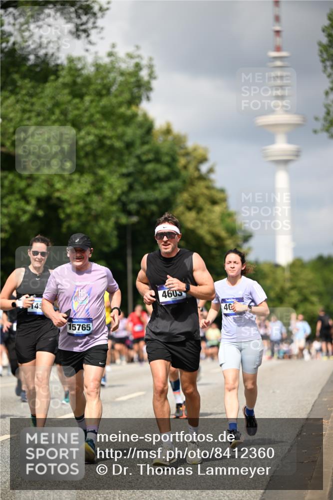 29.06.2025 - hella hamburg halbmarathon Dr. Thomas Lammeyer http://msf.ph/oto/8412360 29.06.2025 10:43:22 Kennedybrücke 1451, 1856, 1883, 2092, 2498, 2524, 2534, 2660, 3216, 3307, 3726, 4028, 4410, 4603, 4964, 5617, 5684, 5735, 6112, 7263, 7341, 7350, 7589, 7815, 8783, 10315, 10604, 10696, 11059, 11129, 11313 meine-sportfotos.de
