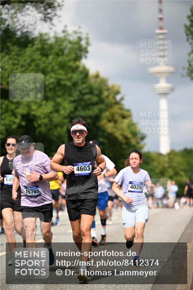 29.06.2025 - hella hamburg halbmarathon Dr. Thomas Lammeyer http://msf.ph/oto/8412374 29.06.2025 10:43:23 Kennedybrücke 1451, 1856, 1883, 2092, 2498, 2524, 2534, 2660, 3216, 3307, 3726, 4028, 4410, 4603, 4964, 5617, 5684, 5735, 6112, 7263, 7341, 7350, 7589, 7684, 7815, 8783, 10315, 10604, 10696, 11059, 11129, 11313, 11382 meine-sportfotos.de