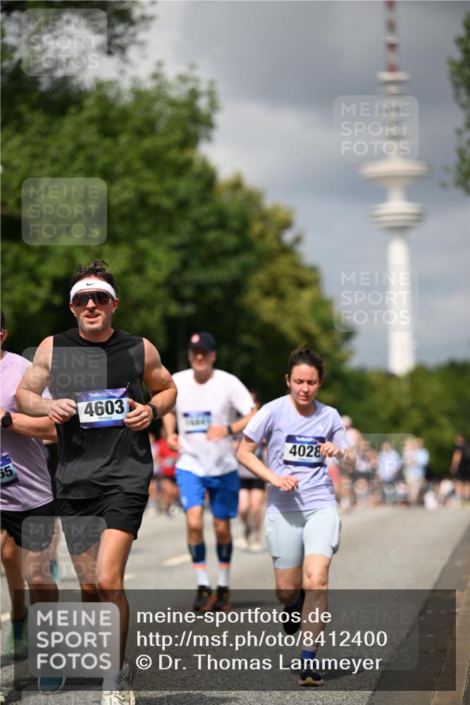 29.06.2025 - hella hamburg halbmarathon Dr. Thomas Lammeyer http://msf.ph/oto/8412400 29.06.2025 10:43:23 Kennedybrücke 1451, 1856, 1883, 2092, 2498, 2524, 2534, 2660, 3216, 3307, 3726, 4028, 4410, 4603, 4964, 5617, 5684, 5735, 6112, 7263, 7341, 7350, 7589, 7684, 7815, 8783, 10315, 10604, 10696, 11059, 11129, 11313, 11382 meine-sportfotos.de