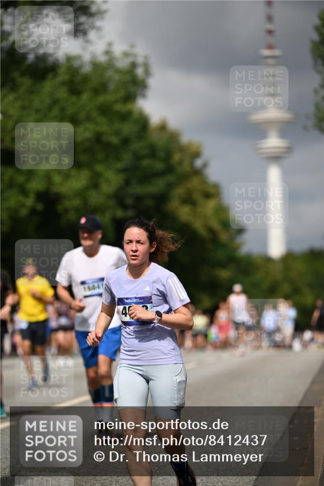 29.06.2025 - hella hamburg halbmarathon Dr. Thomas Lammeyer http://msf.ph/oto/8412437 29.06.2025 10:43:24 Kennedybrücke 1451, 1856, 1883, 2092, 2498, 2524, 2534, 2660, 3307, 3726, 4028, 4410, 4603, 4964, 5617, 5684, 5735, 6112, 7263, 7341, 7350, 7589, 7684, 7815, 8783, 10315, 10604, 10696, 11059, 11129, 11313, 11381, 11382 meine-sportfotos.de