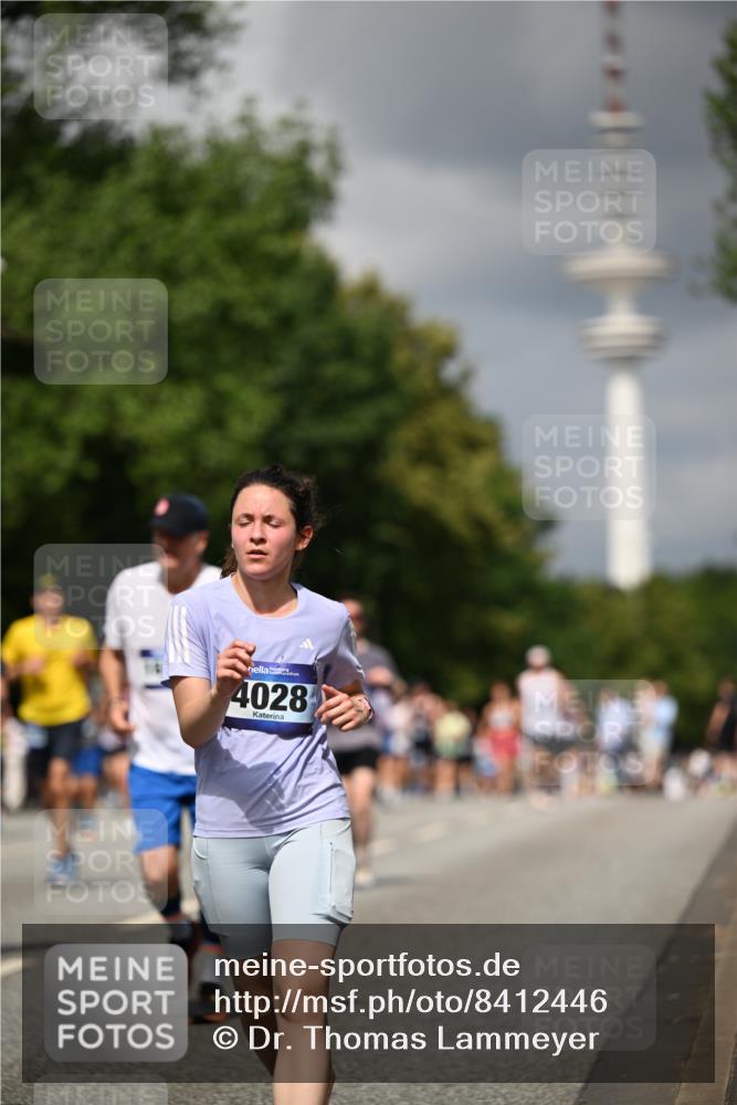 29.06.2025 - hella hamburg halbmarathon Dr. Thomas Lammeyer http://msf.ph/oto/8412446 29.06.2025 10:43:25 Kennedybrücke 1451, 1856, 1883, 2092, 2498, 2524, 2534, 2660, 3307, 3726, 4028, 4410, 4603, 4964, 5617, 5684, 5735, 6112, 6342, 6343, 7263, 7341, 7350, 7589, 7684, 7815, 8783, 10315, 10604, 10696, 11059, 11129, 11313, 11381, 11382 meine-sportfotos.de