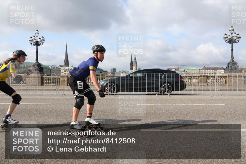 29.06.2025 - hella hamburg halbmarathon Lena Gebhardt http://msf.ph/oto/8412508 29.06.2025 08:55:37 Lombardsbrücke 8 meine-sportfotos.de