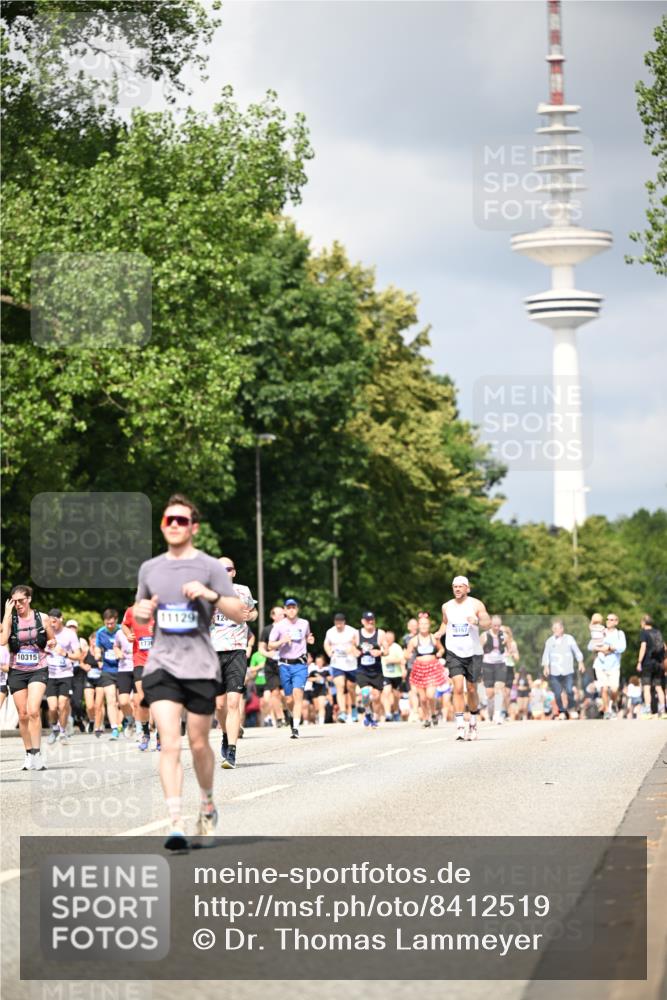 29.06.2025 - hella hamburg halbmarathon Dr. Thomas Lammeyer http://msf.ph/oto/8412519 29.06.2025 10:43:27 Kennedybrücke 1451, 1856, 1883, 2092, 2498, 2524, 2534, 2660, 3307, 3726, 4028, 4410, 4603, 4964, 5617, 5684, 5735, 6112, 6342, 6343, 6611, 7263, 7341, 7350, 7589, 7684, 7815, 8783, 10315, 10604, 10696, 11059, 11129, 11313, 11381, 11382 meine-sportfotos.de