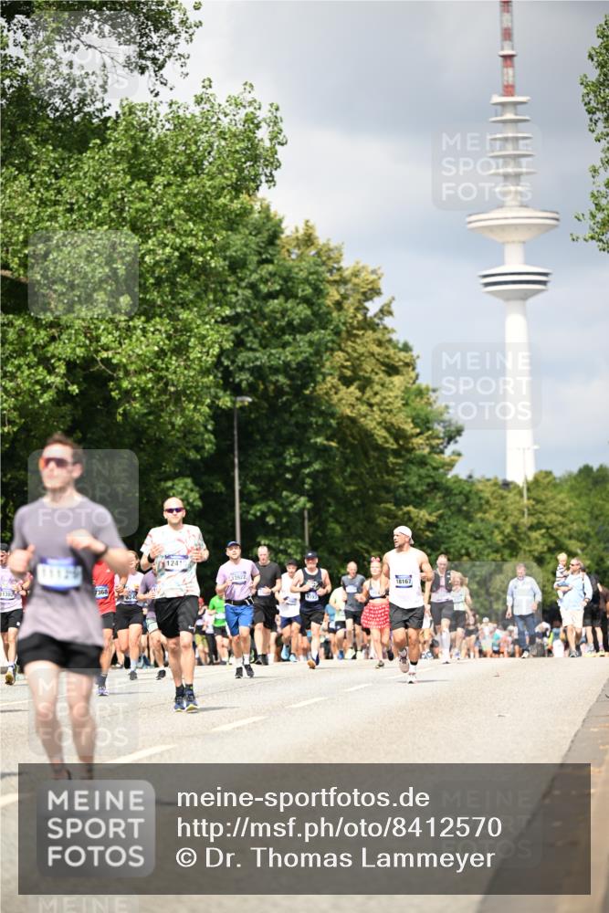 29.06.2025 - hella hamburg halbmarathon Dr. Thomas Lammeyer http://msf.ph/oto/8412570 29.06.2025 10:43:28 Kennedybrücke 1451, 1856, 1883, 2092, 2498, 2524, 2534, 2660, 3307, 3726, 4028, 4410, 4603, 4964, 5617, 5684, 5735, 6112, 6342, 6343, 6611, 7263, 7341, 7350, 7589, 7684, 7815, 8783, 9393, 10315, 10554, 10604, 10696, 11059, 11129, 11313, 11381, 11382 meine-sportfotos.de