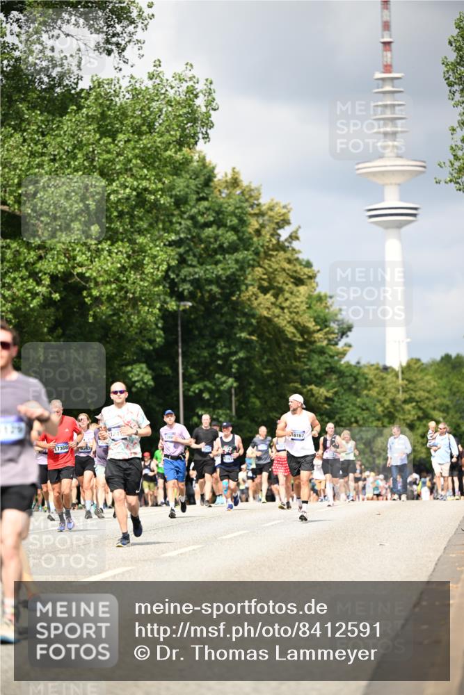 29.06.2025 - hella hamburg halbmarathon Dr. Thomas Lammeyer http://msf.ph/oto/8412591 29.06.2025 10:43:29 Kennedybrücke 1451, 1856, 1883, 2092, 2498, 2524, 2534, 2660, 3307, 3726, 4028, 4410, 4603, 4964, 5617, 5684, 5735, 6112, 6342, 6343, 6611, 7263, 7341, 7350, 7589, 7684, 7815, 8243, 8783, 9393, 10315, 10554, 10604, 10696, 11059, 11129, 11313, 11381, 11382 meine-sportfotos.de