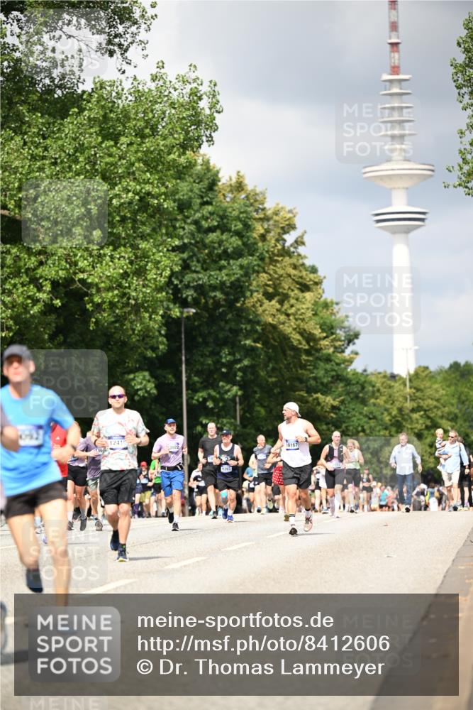 29.06.2025 - hella hamburg halbmarathon Dr. Thomas Lammeyer http://msf.ph/oto/8412606 29.06.2025 10:43:29 Kennedybrücke 1451, 1856, 1883, 2092, 2498, 2524, 2534, 2660, 3307, 3726, 4028, 4410, 4603, 4964, 5617, 5684, 5735, 6112, 6342, 6343, 6611, 7263, 7341, 7350, 7589, 7684, 7815, 8243, 8783, 9393, 10315, 10554, 10604, 10696, 11059, 11129, 11313, 11381, 11382 meine-sportfotos.de