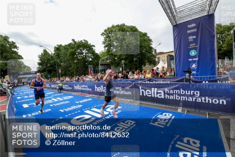 29.06.2025 - hella hamburg halbmarathon Zöllner http://msf.ph/oto/8412632 29.06.2025 10:23:34 Ziel 35, 52, 9385, 16169, 17771 meine-sportfotos.de
