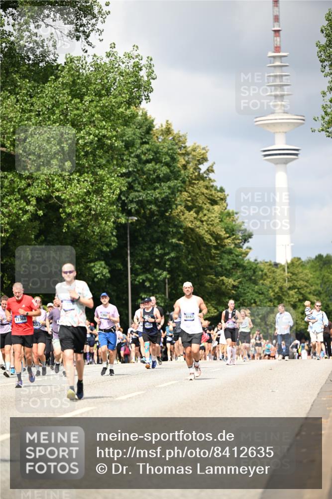29.06.2025 - hella hamburg halbmarathon Dr. Thomas Lammeyer http://msf.ph/oto/8412635 29.06.2025 10:43:30 Kennedybrücke 1451, 1856, 1883, 2092, 2498, 2524, 2534, 2660, 2893, 3307, 4028, 4410, 4603, 4964, 5617, 5735, 6112, 6342, 6343, 6611, 7263, 7341, 7350, 7589, 7684, 7815, 8243, 8367, 8783, 9393, 10315, 10554, 10604, 10696, 11059, 11129, 11313, 11381, 11382 meine-sportfotos.de