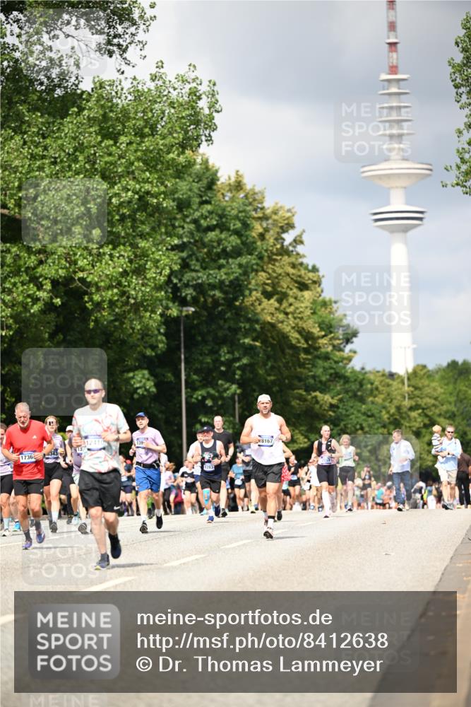29.06.2025 - hella hamburg halbmarathon Dr. Thomas Lammeyer http://msf.ph/oto/8412638 29.06.2025 10:43:30 Kennedybrücke 1451, 1856, 1883, 2092, 2498, 2524, 2534, 2660, 2893, 3307, 4028, 4410, 4603, 4964, 5617, 5735, 6112, 6342, 6343, 6611, 7263, 7341, 7350, 7589, 7684, 7815, 8243, 8367, 8783, 9393, 10315, 10554, 10604, 10696, 11059, 11129, 11313, 11381, 11382 meine-sportfotos.de