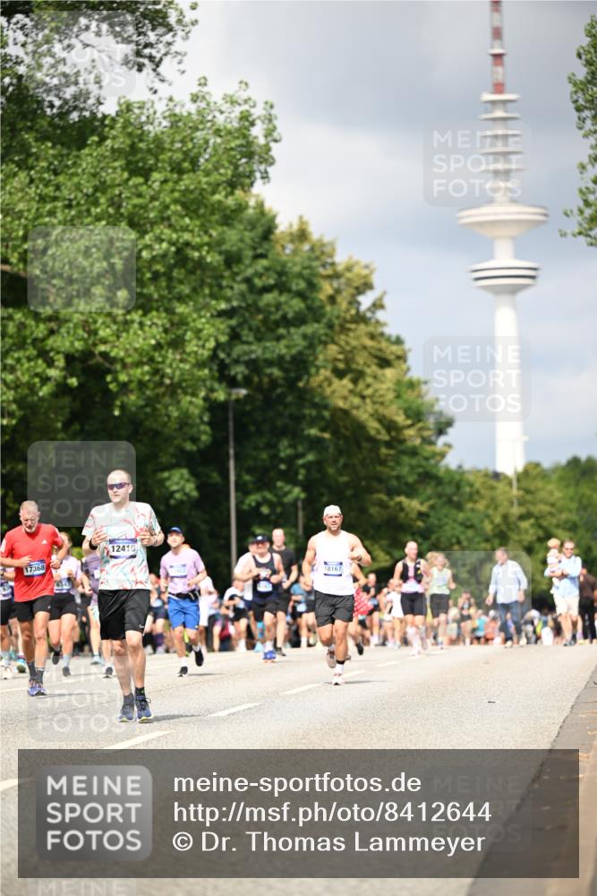 29.06.2025 - hella hamburg halbmarathon Dr. Thomas Lammeyer http://msf.ph/oto/8412644 29.06.2025 10:43:30 Kennedybrücke 1451, 1856, 1883, 2092, 2498, 2524, 2534, 2660, 2893, 3307, 4028, 4410, 4603, 4964, 5617, 5735, 6112, 6342, 6343, 6611, 7263, 7341, 7350, 7589, 7684, 7815, 8243, 8367, 8783, 9393, 10315, 10554, 10604, 10696, 11059, 11129, 11313, 11381, 11382 meine-sportfotos.de
