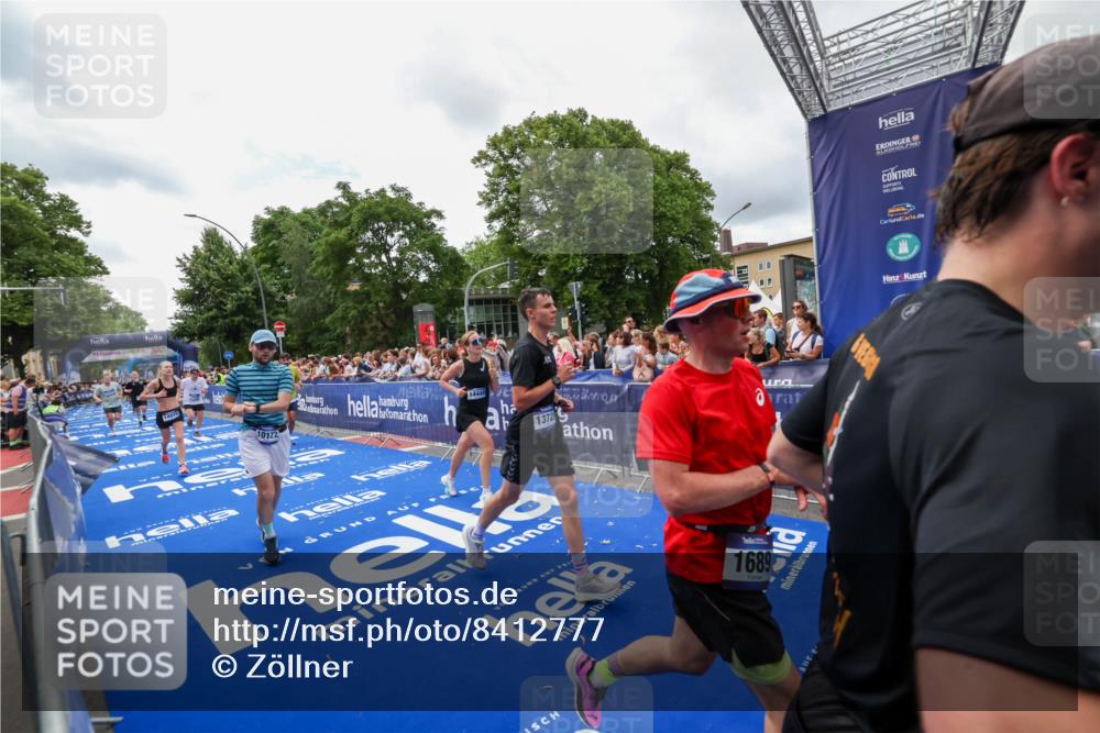 29.06.2025 - hella hamburg halbmarathon Zöllner http://msf.ph/oto/8412777 29.06.2025 10:47:06 Ziel 1460, 1689, 4377, 5472, 6700, 9794, 10122, 12579, 13728, 14415, 14449, 14594, 14783, 15825, 16081, 17979 meine-sportfotos.de