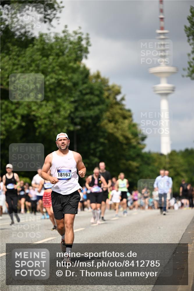 29.06.2025 - hella hamburg halbmarathon Dr. Thomas Lammeyer http://msf.ph/oto/8412785 29.06.2025 10:43:38 Kennedybrücke 1232, 1451, 1883, 2092, 2498, 2534, 2660, 2893, 4028, 4410, 6112, 6342, 6343, 6611, 7053, 7263, 7341, 7684, 7815, 8243, 8367, 8457, 8783, 9393, 9708, 10001, 10315, 10516, 10554, 10604, 10696, 11129, 11313, 11381, 11382 meine-sportfotos.de