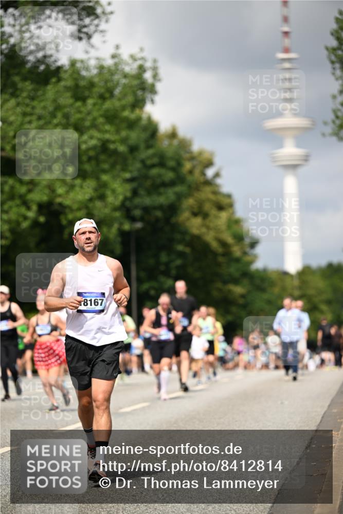 29.06.2025 - hella hamburg halbmarathon Dr. Thomas Lammeyer http://msf.ph/oto/8412814 29.06.2025 10:43:38 Kennedybrücke 1232, 1451, 1883, 2092, 2498, 2534, 2660, 2893, 4028, 4410, 6112, 6342, 6343, 6611, 7053, 7263, 7341, 7684, 7815, 8243, 8367, 8457, 8783, 9393, 9708, 10001, 10315, 10516, 10554, 10604, 10696, 11129, 11313, 11381, 11382 meine-sportfotos.de