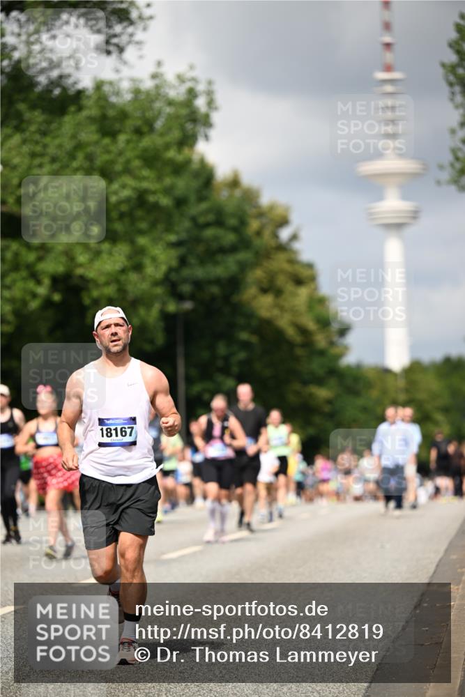 29.06.2025 - hella hamburg halbmarathon Dr. Thomas Lammeyer http://msf.ph/oto/8412819 29.06.2025 10:43:38 Kennedybrücke 1232, 1451, 1883, 2092, 2498, 2534, 2660, 2893, 4028, 4410, 6112, 6342, 6343, 6611, 7053, 7263, 7341, 7684, 7815, 8243, 8367, 8457, 8783, 9393, 9708, 10001, 10315, 10516, 10554, 10604, 10696, 11129, 11313, 11381, 11382 meine-sportfotos.de