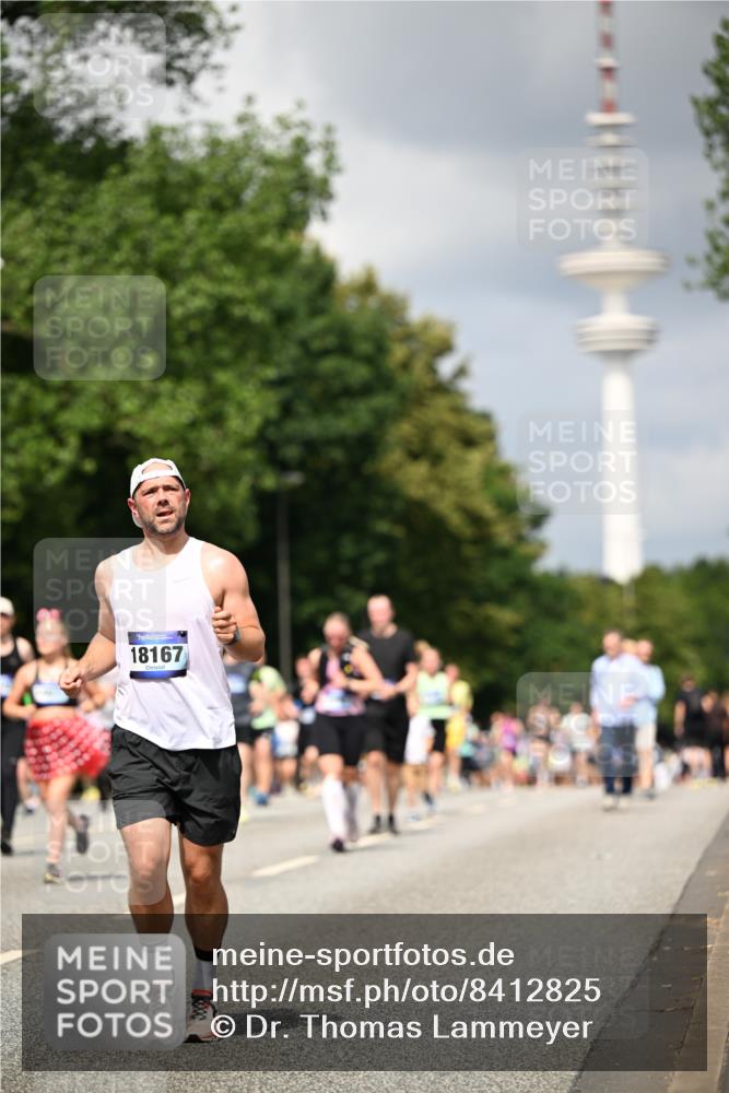 29.06.2025 - hella hamburg halbmarathon Dr. Thomas Lammeyer http://msf.ph/oto/8412825 29.06.2025 10:43:38 Kennedybrücke 1232, 1451, 1883, 2092, 2498, 2534, 2660, 2893, 4028, 4410, 6112, 6342, 6343, 6611, 7053, 7263, 7341, 7684, 7815, 8243, 8367, 8457, 8783, 9393, 9708, 10001, 10315, 10516, 10554, 10604, 10696, 11129, 11313, 11381, 11382 meine-sportfotos.de