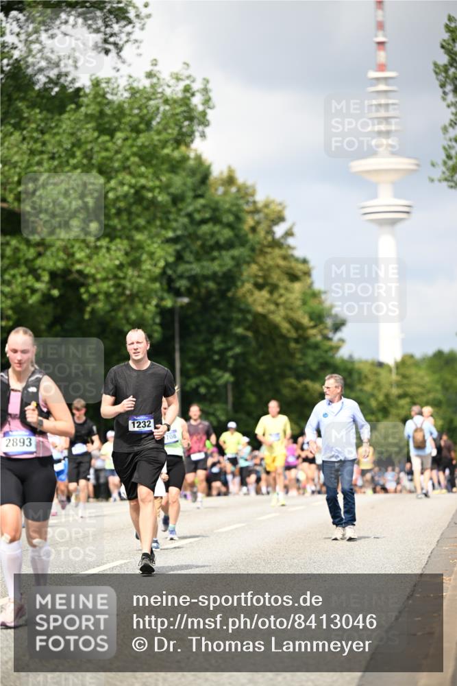 29.06.2025 - hella hamburg halbmarathon Dr. Thomas Lammeyer http://msf.ph/oto/8413046 29.06.2025 10:43:44 Kennedybrücke 1232, 2498, 2893, 3353, 4855, 6112, 6321, 6342, 6343, 6611, 7053, 7125, 7263, 7501, 7684, 7815, 8243, 8367, 8457, 8783, 9393, 9708, 10001, 10315, 10516, 10554, 10696, 10888, 10901, 11313, 11381, 11382 meine-sportfotos.de