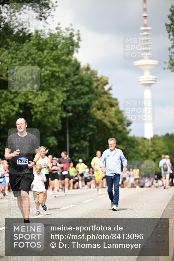 29.06.2025 - hella hamburg halbmarathon Dr. Thomas Lammeyer http://msf.ph/oto/8413096 29.06.2025 10:43:46 Kennedybrücke 1232, 2498, 2893, 3353, 3727, 4855, 6321, 6342, 6343, 6611, 7053, 7125, 7263, 7501, 7684, 8243, 8367, 8457, 8783, 9393, 9455, 9708, 10001, 10315, 10516, 10554, 10888, 10901, 11313, 11381, 11382 meine-sportfotos.de