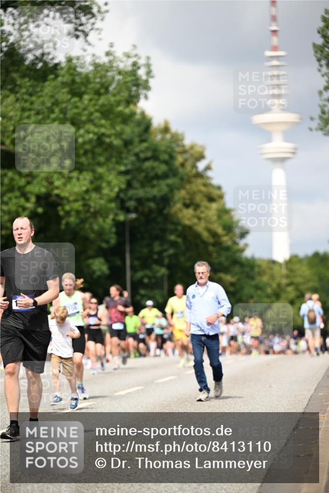29.06.2025 - hella hamburg halbmarathon Dr. Thomas Lammeyer http://msf.ph/oto/8413110 29.06.2025 10:43:46 Kennedybrücke 1232, 2498, 2893, 3353, 3727, 4855, 6321, 6342, 6343, 6611, 7053, 7125, 7263, 7501, 7684, 8243, 8367, 8457, 8783, 9393, 9455, 9708, 10001, 10315, 10516, 10554, 10888, 10901, 11313, 11381, 11382 meine-sportfotos.de