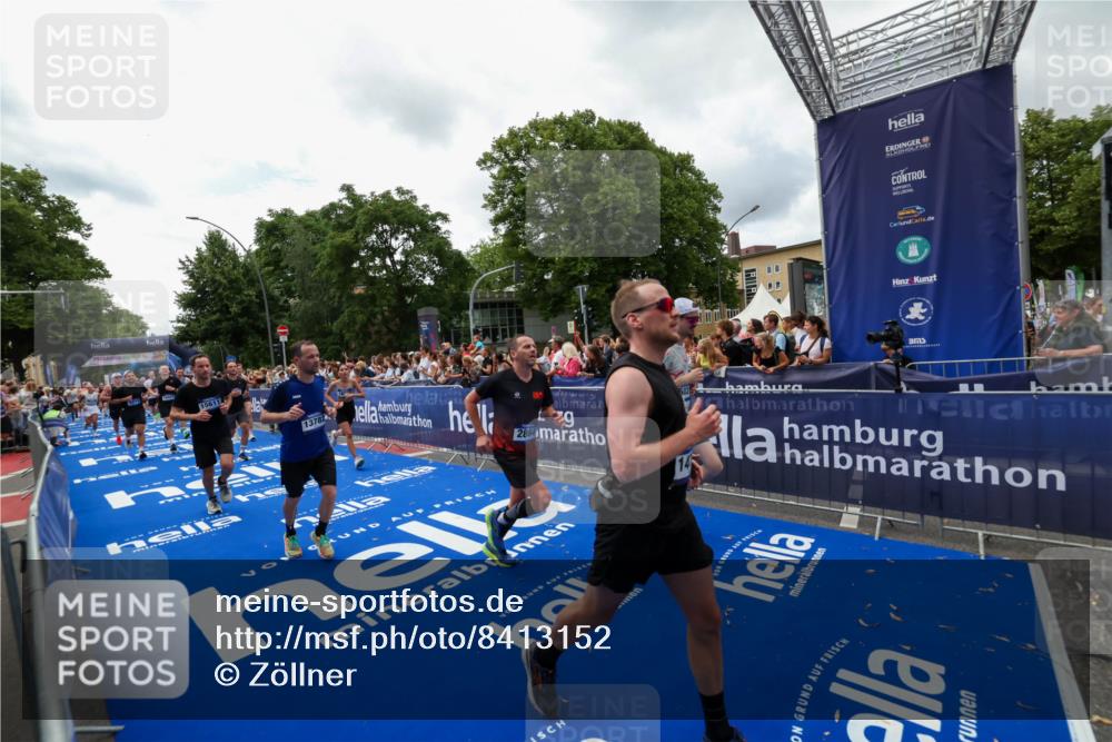 29.06.2025 - hella hamburg halbmarathon Zöllner http://msf.ph/oto/8413152 29.06.2025 10:47:27 Ziel 51, 1012, 2274, 2839, 2864, 2869, 5024, 5532, 5650, 6203, 8693, 9305, 10423, 11077, 11491, 11518, 13782, 14722, 15350, 15611, 15923, 16089, 16819, 18758, 18974 meine-sportfotos.de