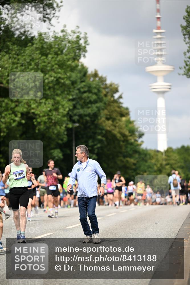 29.06.2025 - hella hamburg halbmarathon Dr. Thomas Lammeyer http://msf.ph/oto/8413188 29.06.2025 10:43:49 Kennedybrücke 1232, 2498, 2893, 3353, 3727, 4523, 4659, 4855, 6321, 6342, 6343, 6611, 6698, 7053, 7125, 7263, 7501, 7684, 8243, 8367, 8457, 8783, 9393, 9455, 9708, 10001, 10315, 10516, 10554, 10714, 10888, 10901, 11313, 11381, 11382 meine-sportfotos.de