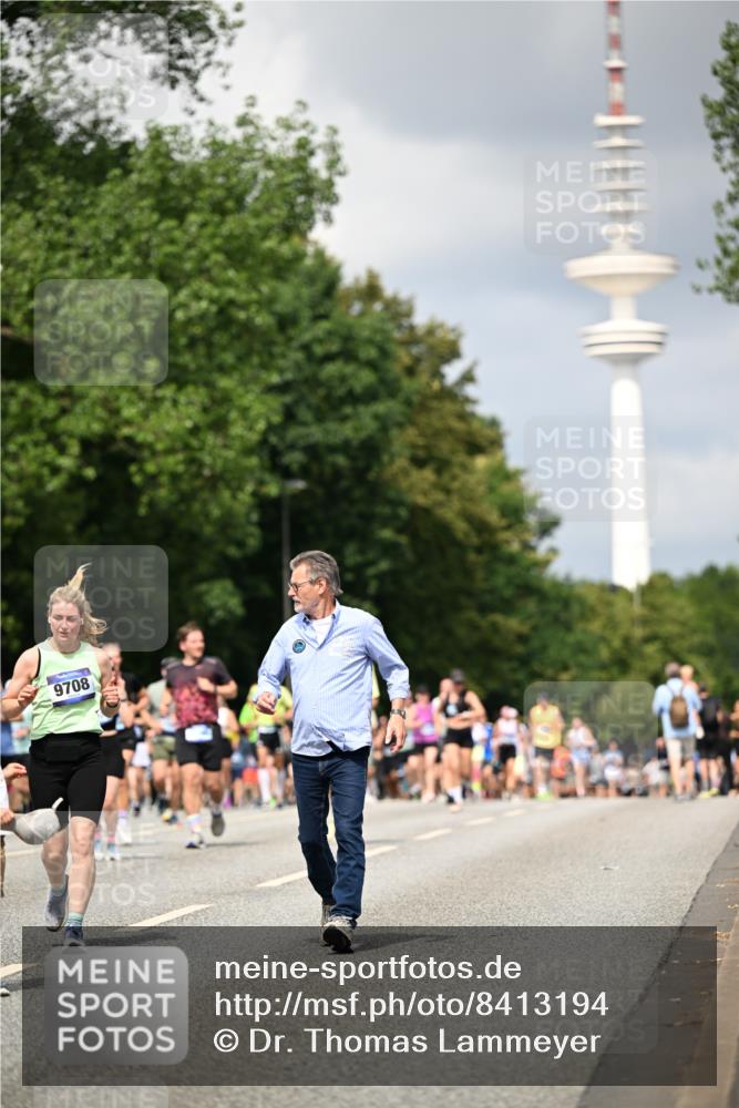29.06.2025 - hella hamburg halbmarathon Dr. Thomas Lammeyer http://msf.ph/oto/8413194 29.06.2025 10:43:49 Kennedybrücke 1232, 2498, 2893, 3353, 3727, 4523, 4659, 4855, 6321, 6342, 6343, 6611, 6698, 7053, 7125, 7263, 7501, 7684, 8243, 8367, 8457, 8783, 9393, 9455, 9708, 10001, 10315, 10516, 10554, 10714, 10888, 10901, 11313, 11381, 11382 meine-sportfotos.de