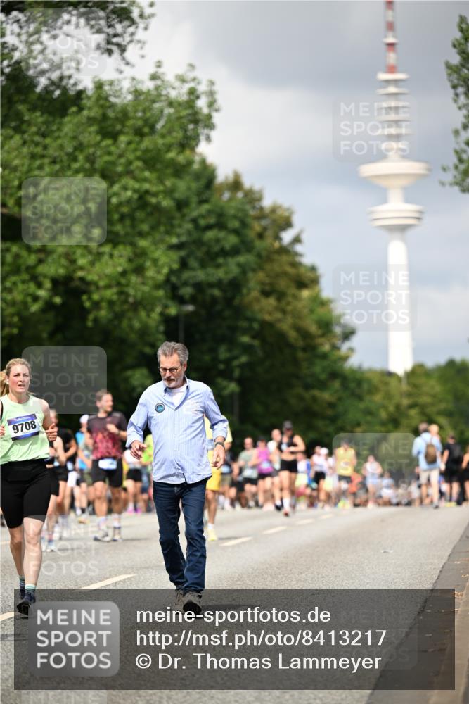 29.06.2025 - hella hamburg halbmarathon Dr. Thomas Lammeyer http://msf.ph/oto/8413217 29.06.2025 10:43:49 Kennedybrücke 1232, 2498, 2893, 3353, 3727, 4523, 4659, 4855, 6321, 6342, 6343, 6611, 6698, 7053, 7125, 7263, 7501, 7684, 8243, 8367, 8457, 8783, 9393, 9455, 9708, 10001, 10315, 10516, 10554, 10714, 10888, 10901, 11313, 11381, 11382 meine-sportfotos.de