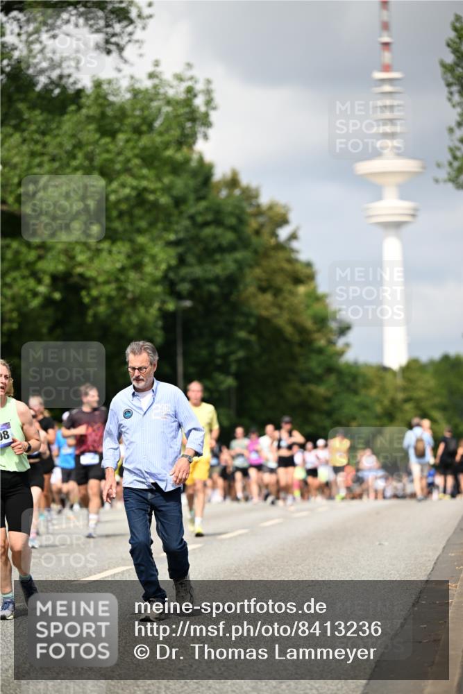29.06.2025 - hella hamburg halbmarathon Dr. Thomas Lammeyer http://msf.ph/oto/8413236 29.06.2025 10:43:50 Kennedybrücke 1232, 2498, 2893, 3353, 3727, 4523, 4659, 4855, 6321, 6342, 6343, 6611, 6698, 7053, 7125, 7263, 7501, 7684, 8243, 8367, 8457, 8783, 9393, 9455, 9708, 10001, 10315, 10516, 10554, 10714, 10888, 10901, 11381, 11382 meine-sportfotos.de