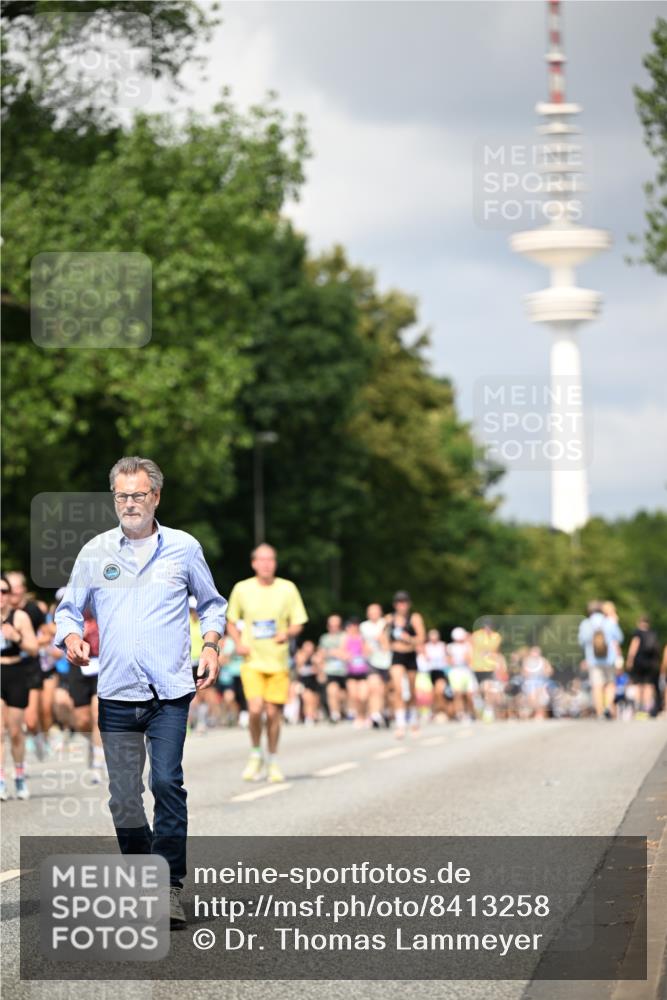 29.06.2025 - hella hamburg halbmarathon Dr. Thomas Lammeyer http://msf.ph/oto/8413258 29.06.2025 10:43:51 Kennedybrücke 1232, 2893, 3046, 3353, 3727, 4523, 4659, 4855, 6321, 6342, 6343, 6611, 6698, 6739, 7053, 7125, 7263, 7501, 7684, 8243, 8367, 8457, 8783, 9393, 9455, 9708, 10001, 10516, 10554, 10714, 10888, 10901, 11381, 11382 meine-sportfotos.de