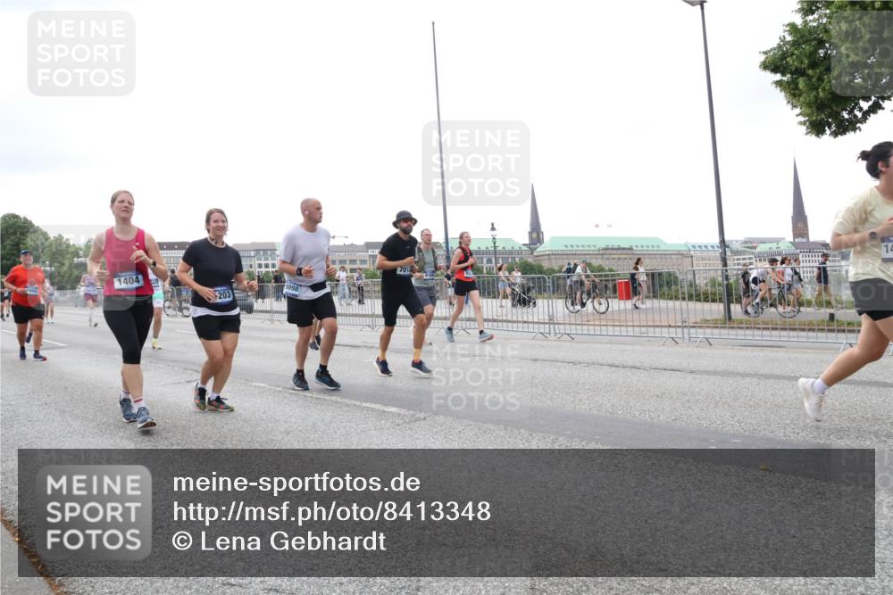29.06.2025 - hella hamburg halbmarathon Lena Gebhardt http://msf.ph/oto/8413348 29.06.2025 10:51:19 Lombardsbrücke 1404, 7012, 203, 14, 1129, 1203, 1208, 1404, 1478, 1617, 1997, 2202, 2308, 2358, 2380, 2484, 2485, 2736, 2778, 2859, 3934, 4156, 4652, 4713, 4748, 4808, 4848, 4878, 4920, 5286, 5289, 5291, 5357, 5394, 5530, 5716, 5717, 6091, 6885, 6945, 6954, 6961, 7012, 7141, 7769, 7770, 7771, 7825, 7841, 7871, 7992, 8040, 8125, 8410, 8672, 8779, 8986, 9166, 9167, 9340, 9582, 9583, 9763, 10029, 10496, 10552, 10614, 10636, 11034, 11052, 11252, 11268, 11575, 11577, 14534 meine-sportfotos.de