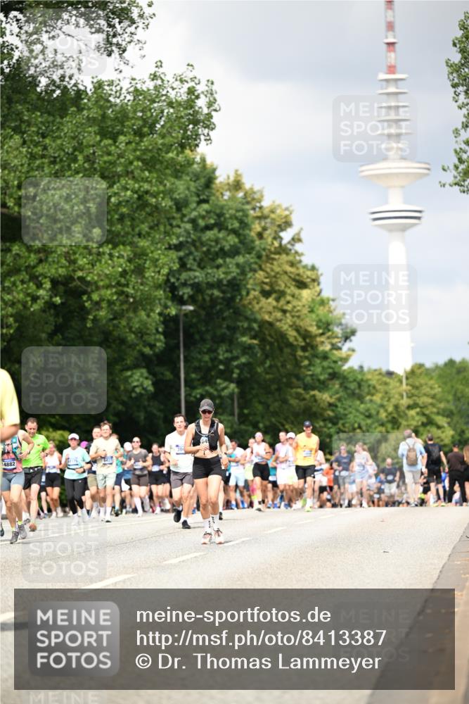 29.06.2025 - hella hamburg halbmarathon Dr. Thomas Lammeyer http://msf.ph/oto/8413387 29.06.2025 10:43:56 Kennedybrücke 1232, 1760, 2313, 2893, 3046, 3353, 3727, 4523, 4659, 4855, 6321, 6427, 6611, 6698, 6739, 7053, 7125, 7501, 8243, 8367, 8457, 9393, 9455, 9708, 9777, 10001, 10512, 10516, 10554, 10714, 10888, 10901, 11175 meine-sportfotos.de