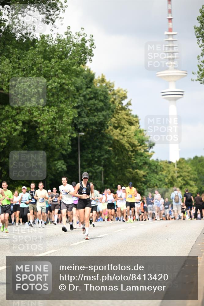 29.06.2025 - hella hamburg halbmarathon Dr. Thomas Lammeyer http://msf.ph/oto/8413420 29.06.2025 10:43:57 Kennedybrücke 1232, 1760, 2313, 2893, 3046, 3353, 3727, 4523, 4659, 4855, 6321, 6427, 6611, 6698, 6739, 7045, 7053, 7125, 7501, 8243, 8367, 8457, 9393, 9455, 9708, 9777, 10001, 10441, 10512, 10516, 10554, 10714, 10888, 10901, 11175 meine-sportfotos.de