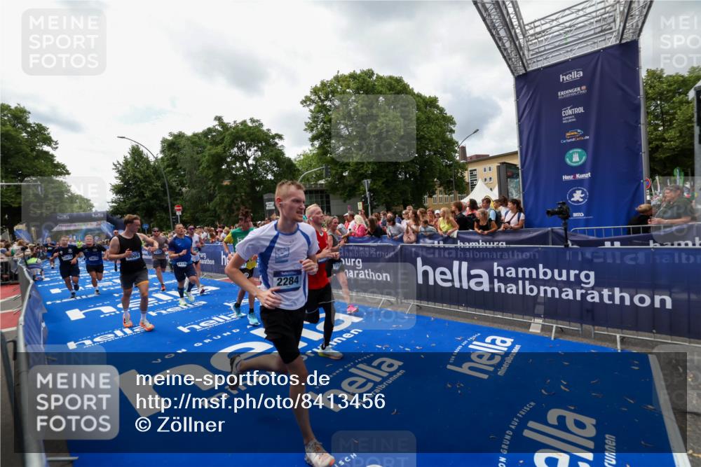 29.06.2025 - hella hamburg halbmarathon Zöllner http://msf.ph/oto/8413456 29.06.2025 10:47:41 Ziel 1070, 1320, 1696, 2284, 2708, 5889, 6009, 7962, 8023, 8927, 10969, 10988, 11283, 13948, 14618, 14619, 15451, 15478, 16205, 18104, 18970, 19181 meine-sportfotos.de