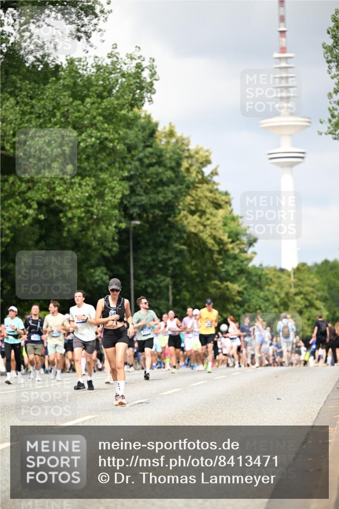 29.06.2025 - hella hamburg halbmarathon Dr. Thomas Lammeyer http://msf.ph/oto/8413471 29.06.2025 10:43:59 Kennedybrücke 1232, 1760, 2313, 2893, 2976, 3046, 3353, 3727, 4523, 4659, 4855, 6321, 6427, 6698, 6739, 7045, 7053, 7125, 7501, 8243, 8367, 8457, 9455, 9698, 9708, 9777, 10001, 10441, 10512, 10516, 10714, 10888, 10901, 11175 meine-sportfotos.de