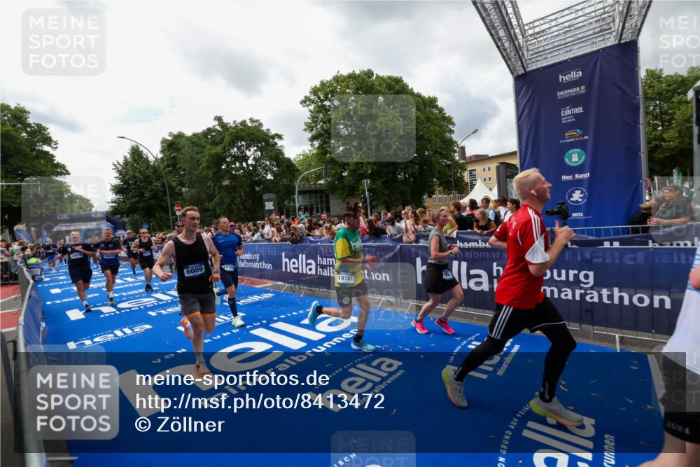 29.06.2025 - hella hamburg halbmarathon Zöllner http://msf.ph/oto/8413472 29.06.2025 10:47:42 Ziel 1320, 1696, 2284, 2708, 5889, 6009, 7962, 8927, 10969, 10988, 11283, 13948, 14618, 14619, 15451, 15478, 16205, 18104, 18970, 19181 meine-sportfotos.de